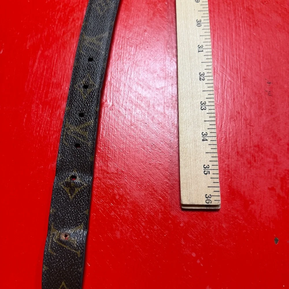 LOUIS VUITTON CURVED BELT SIZE 90 dust bag and box added extra hole
